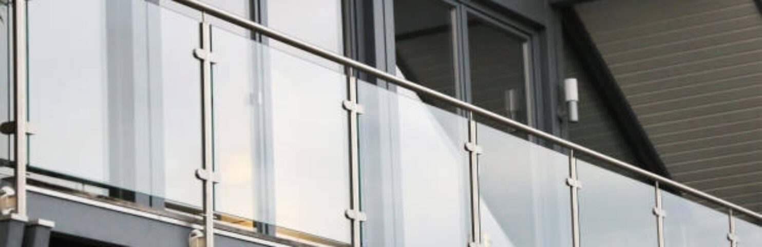 barandilla-de-balcón-de-cristal