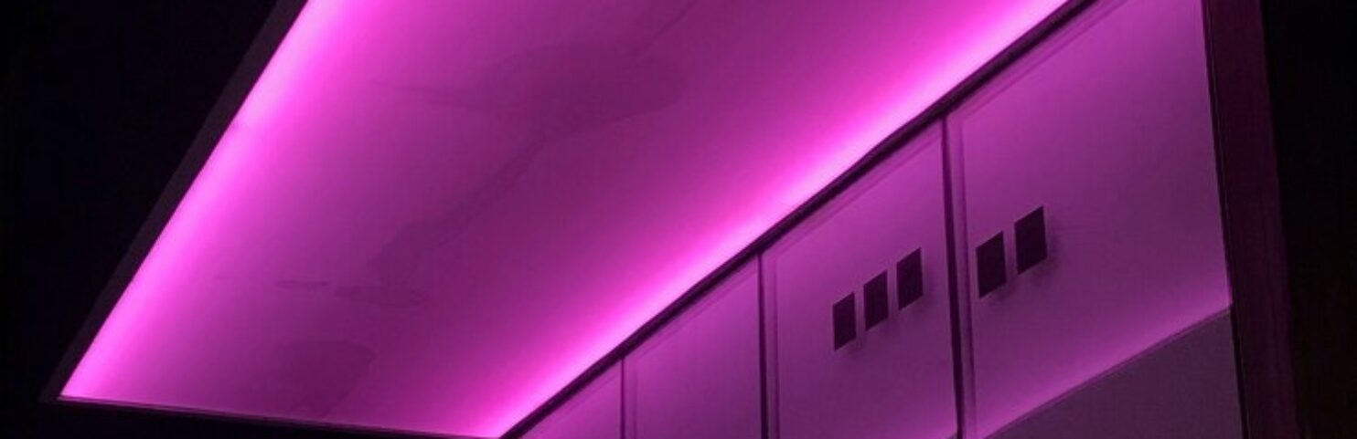 luces-neon-rosa-habitacion_53876 luces-neon-rosa-habitacion_53876